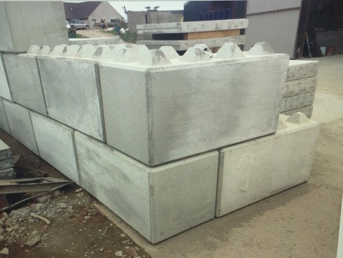 Interlocking concrete blocks - concrete,