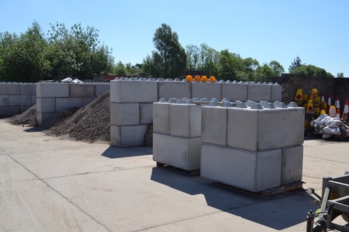 Concrete interlocking blocks - interlocking,