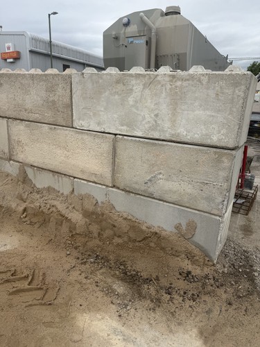Interlocking concrete precast - concrete,