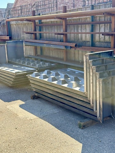 Concrete interlocking block - concrete,